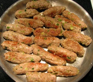 Saucisses De Veau Et Porc Fabriquees Selon La Tradition Artisanale Dans Notre Maison